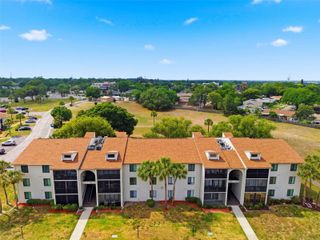 1871 PINE RIDGE WAY W B2, Palm Harbor, FL 34684