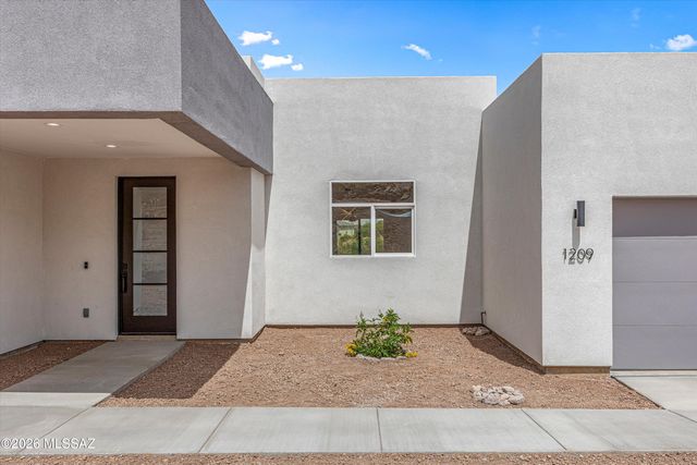 1209 Circulo Golfo, Rio Rico, AZ 85648