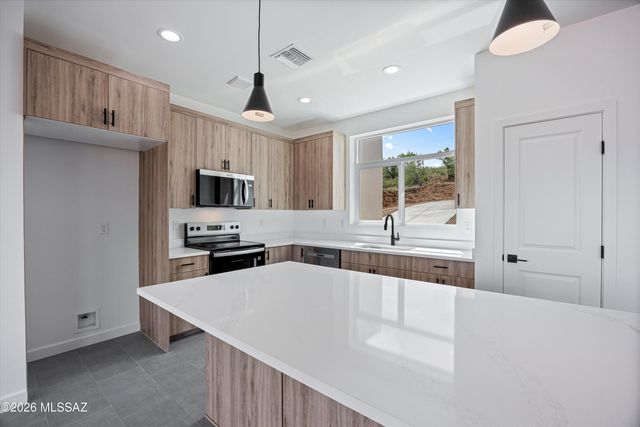 1209 Circulo Golfo, Rio Rico, AZ 85648