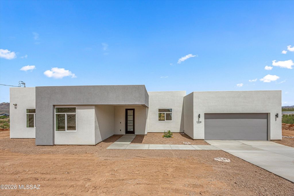 1209 Circulo Golfo, Rio Rico, AZ 85648