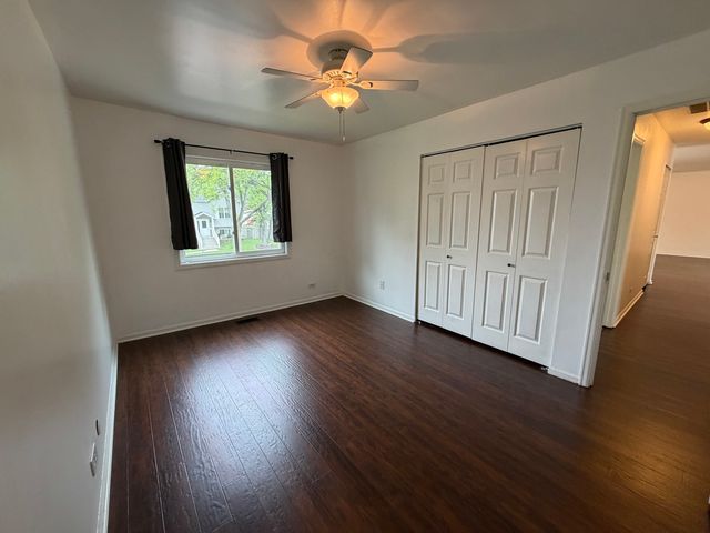 284 Hill Avenue, Bartlett, IL 60103