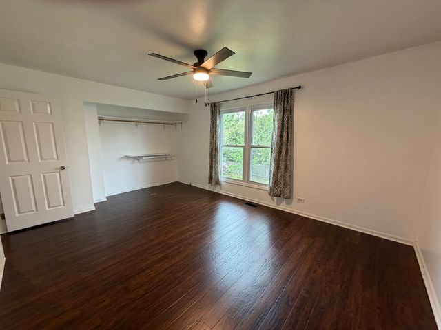 284 Hill Avenue, Bartlett, IL 60103