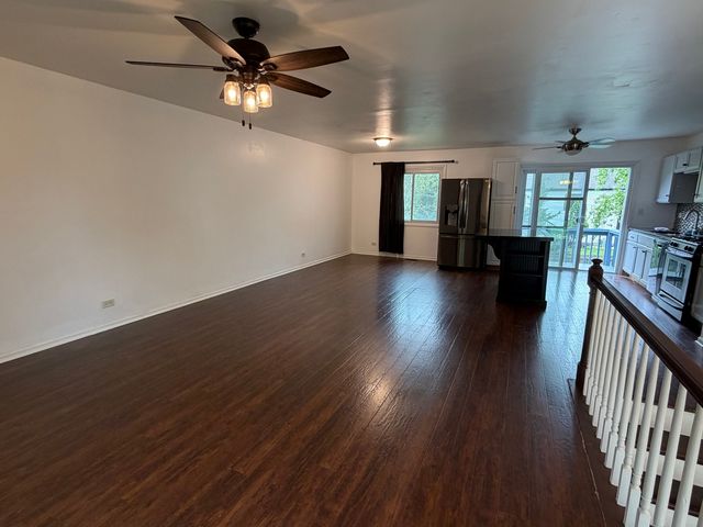 284 Hill Avenue, Bartlett, IL 60103