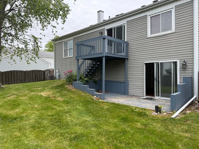 284 Hill Avenue, Bartlett, IL 60103