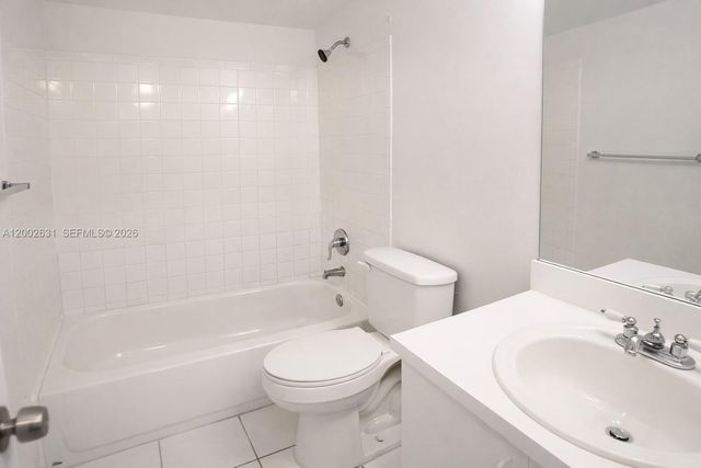 5755 W 20th Ave 406, Hialeah, FL 33012