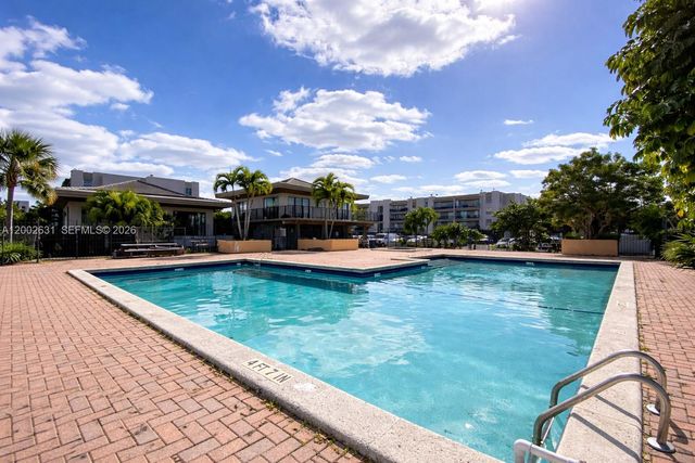 5755 W 20th Ave 406, Hialeah, FL 33012