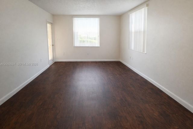 5755 W 20th Ave 406, Hialeah, FL 33012