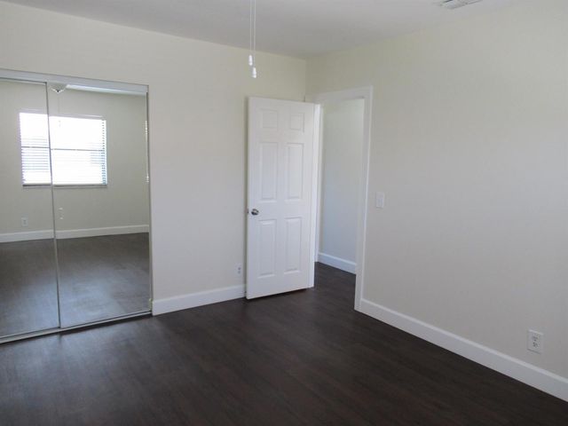 810 Park Place 2e, West Palm Beach, FL 33401