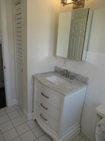 810 Park Place 2e, West Palm Beach, FL 33401