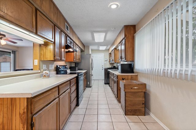 717 Van Horn Drive, Irving, TX 75060