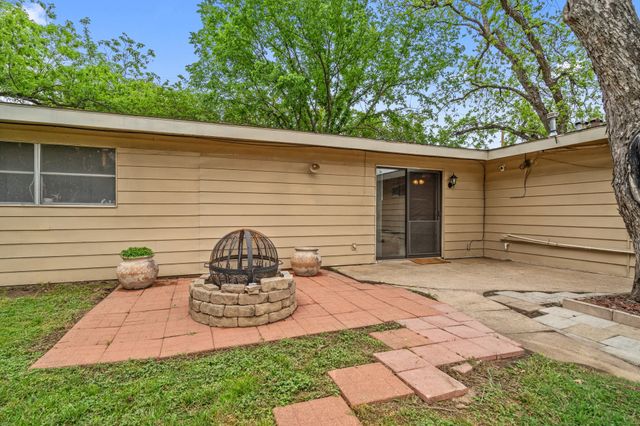 717 Van Horn Drive, Irving, TX 75060
