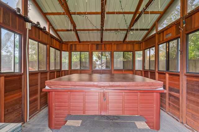 717 Van Horn Drive, Irving, TX 75060