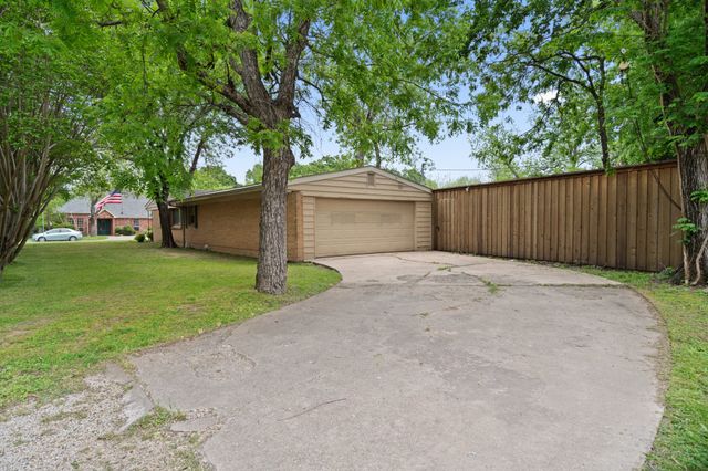 717 Van Horn Drive, Irving, TX 75060