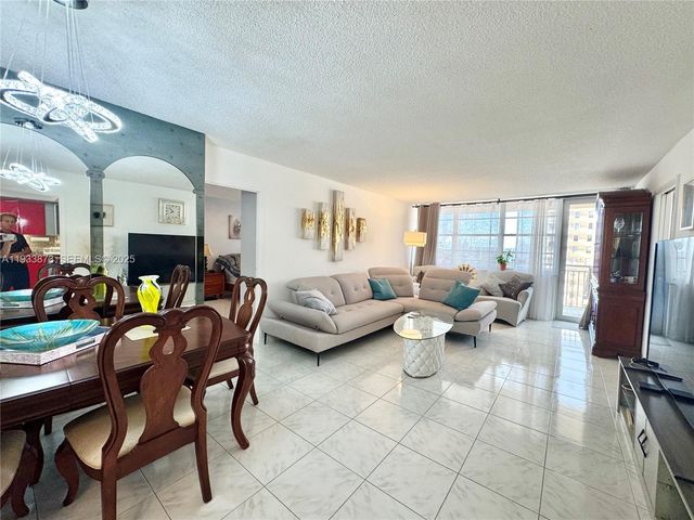 250 174th St 1912, Sunny Isles Beach, FL 33160