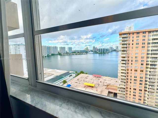 250 174th St 1912, Sunny Isles Beach, FL 33160