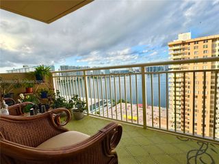 250 174th St 1912, Sunny Isles Beach, FL 33160