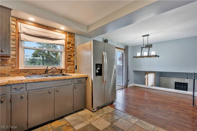 1227 33rd Street NE, Canton, OH 44714