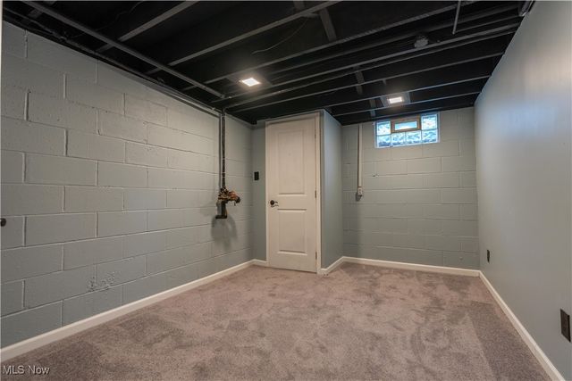 1227 33rd Street NE, Canton, OH 44714