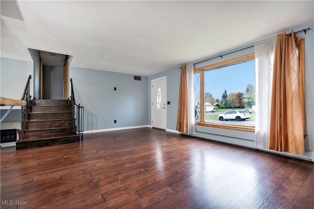 1227 33rd Street NE, Canton, OH 44714