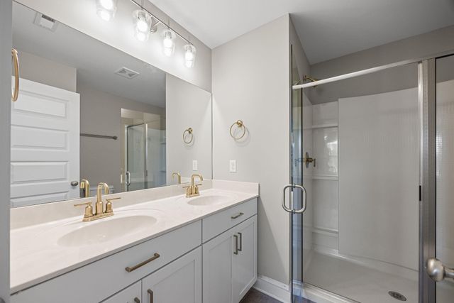 2437 E 17th Street, Chattanooga, TN 37404