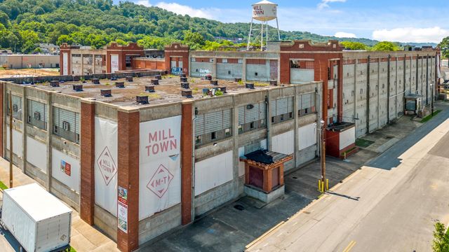 2437 E 17th Street, Chattanooga, TN 37404