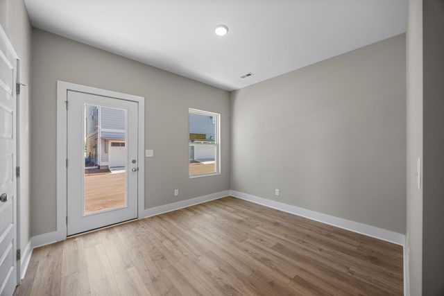 2437 E 17th Street, Chattanooga, TN 37404