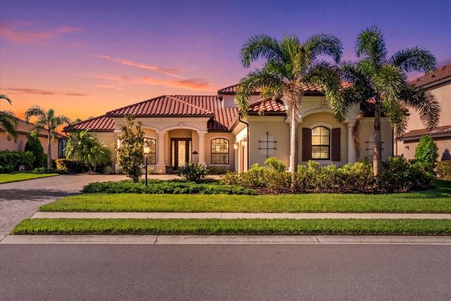 5544 MULLIGAN WAY, Bradenton, FL 34211