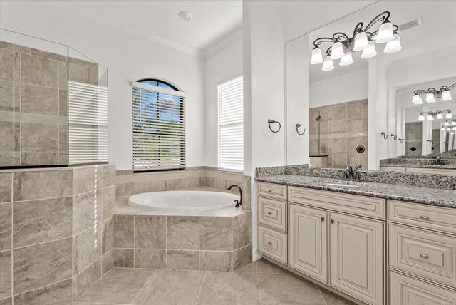 5544 MULLIGAN WAY, Bradenton, FL 34211