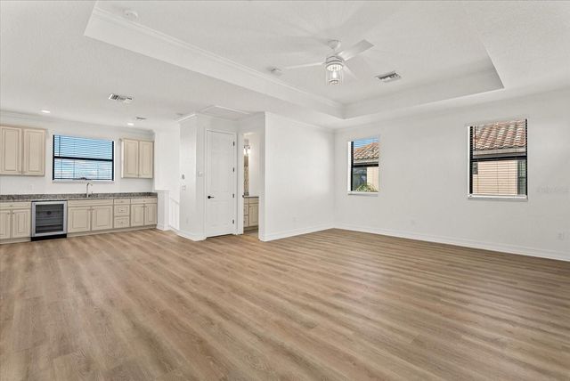 5544 MULLIGAN WAY, Bradenton, FL 34211