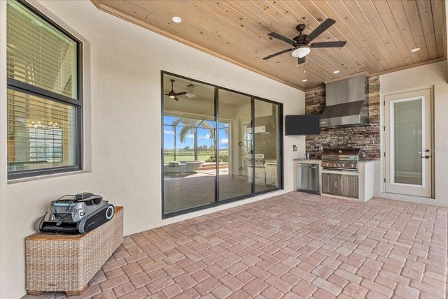 5544 MULLIGAN WAY, Bradenton, FL 34211