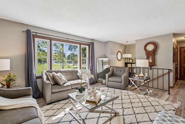 1337 Shultz Street, Waterloo, IA 50703