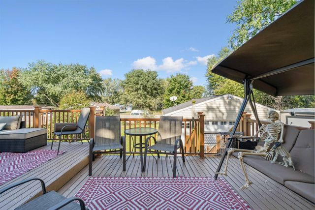 1337 Shultz Street, Waterloo, IA 50703