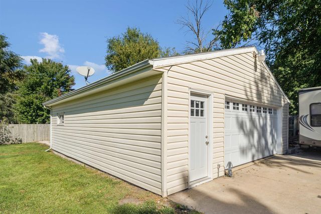 1337 Shultz Street, Waterloo, IA 50703