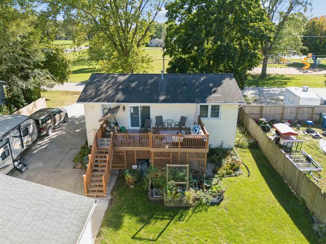 1337 Shultz Street, Waterloo, IA 50703