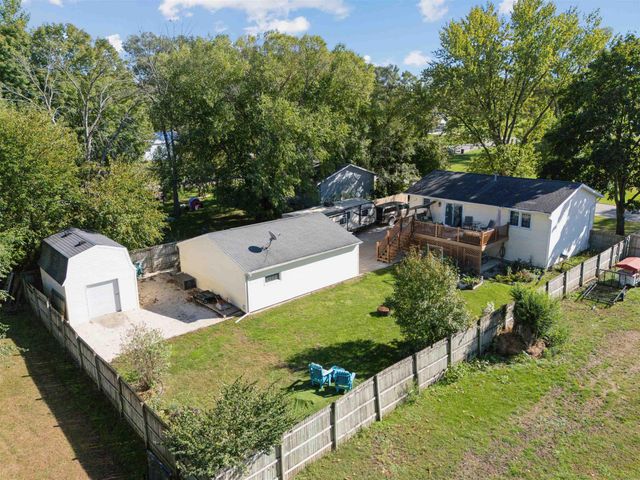 1337 Shultz Street, Waterloo, IA 50703