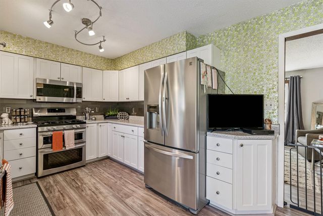 1337 Shultz Street, Waterloo, IA 50703