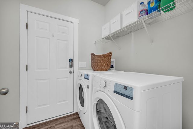 519 N Point Circle, Hartwell, GA 30643