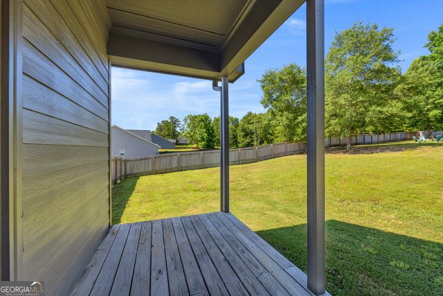 519 N Point Circle, Hartwell, GA 30643