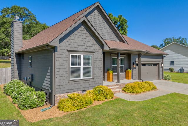 519 N Point Circle, Hartwell, GA 30643