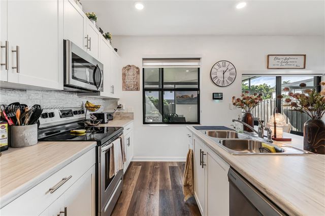 25418 SW 108th Ct, Homestead, FL 33032