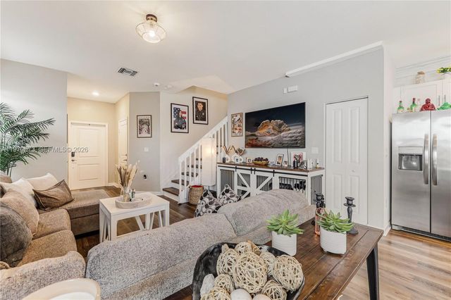 25418 SW 108th Ct, Homestead, FL 33032