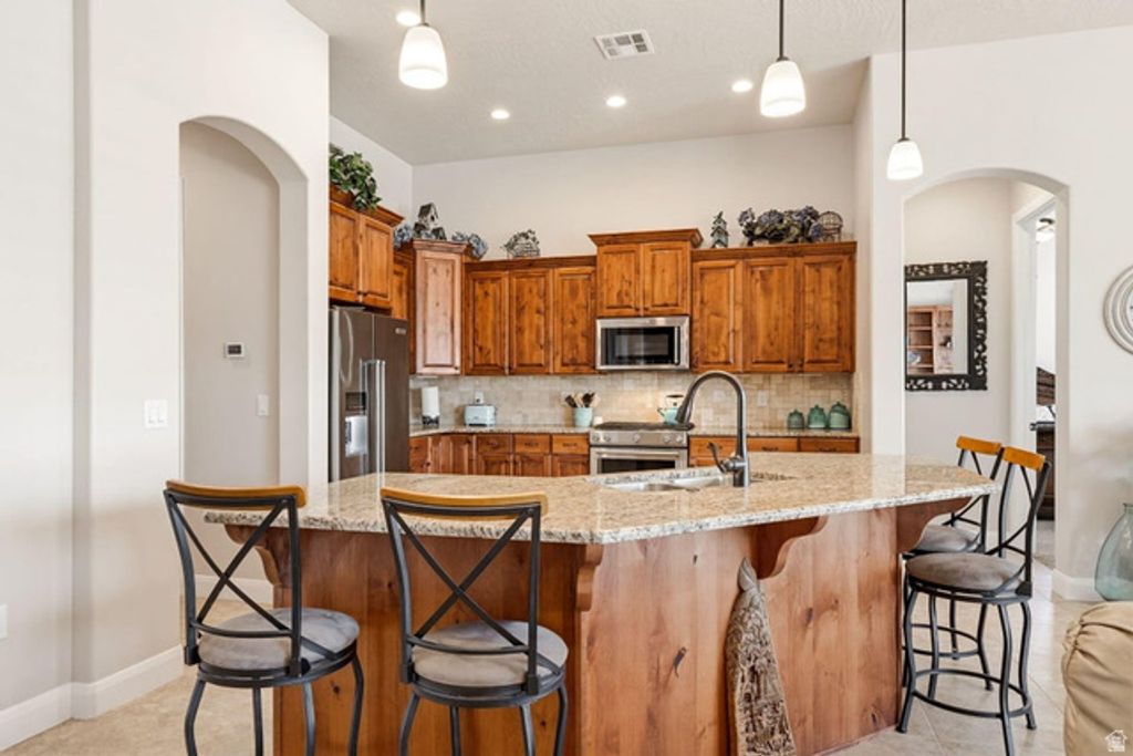 Image 17 of property listing at 2030 N RESERVE PKWY, Washington, UT 84780