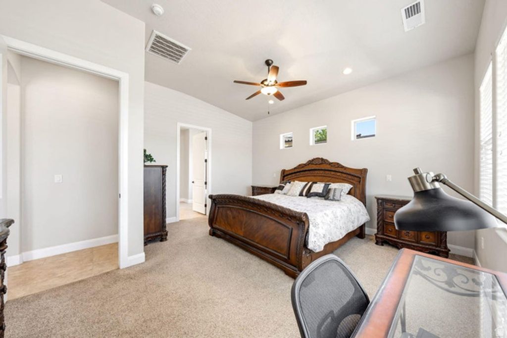 Image 25 of property listing at 2030 N RESERVE PKWY, Washington, UT 84780