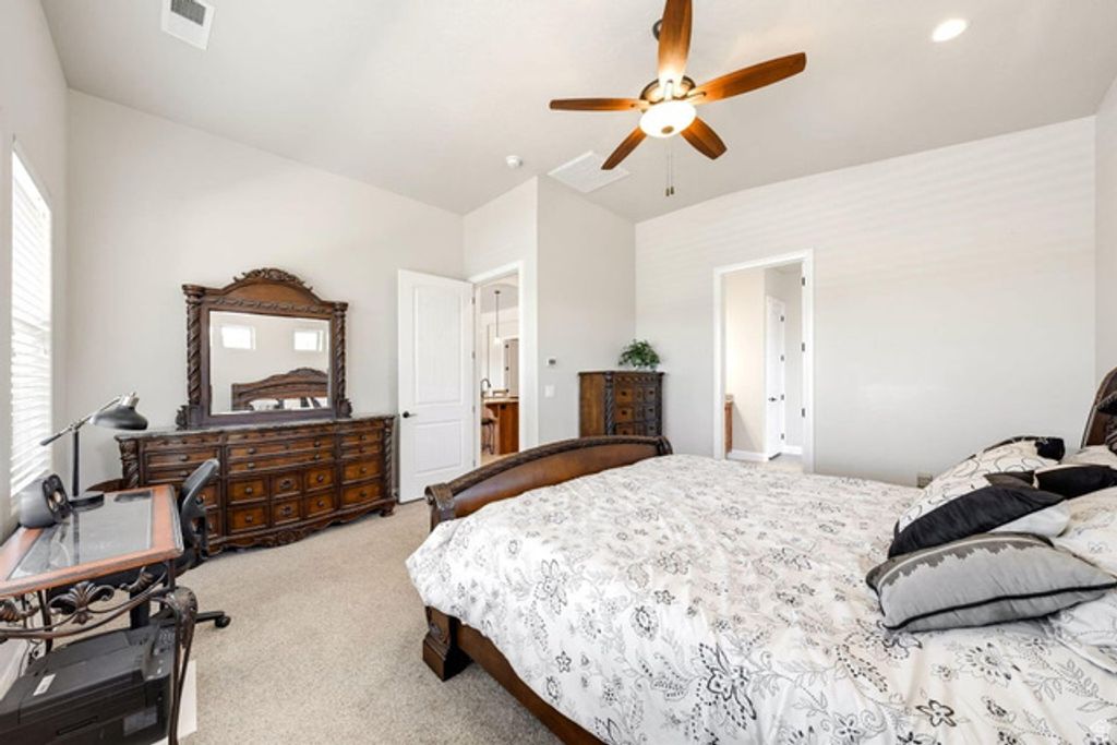 Image 26 of property listing at 2030 N RESERVE PKWY, Washington, UT 84780