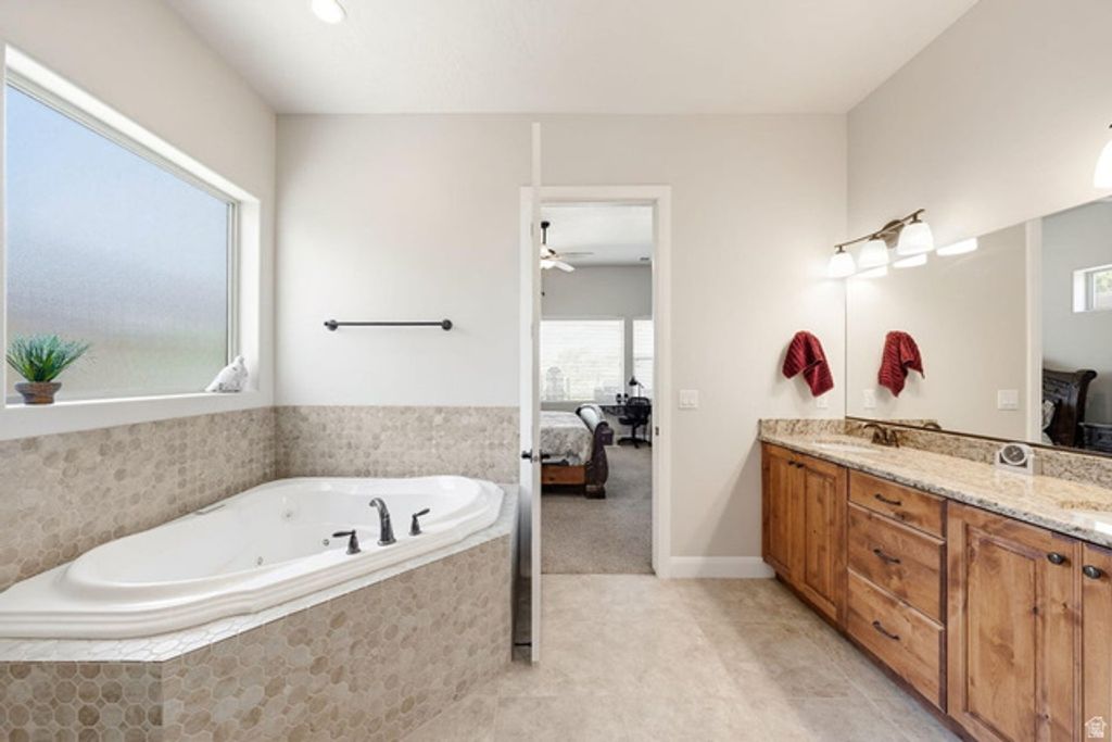 Image 27 of property listing at 2030 N RESERVE PKWY, Washington, UT 84780