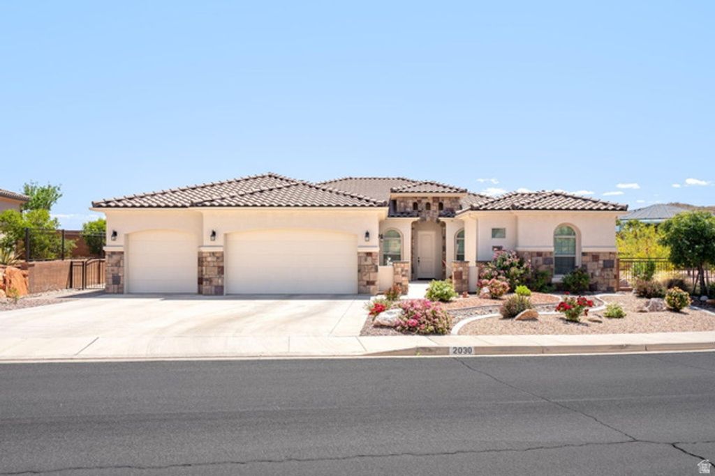 Image 4 of property listing at 2030 N RESERVE PKWY, Washington, UT 84780