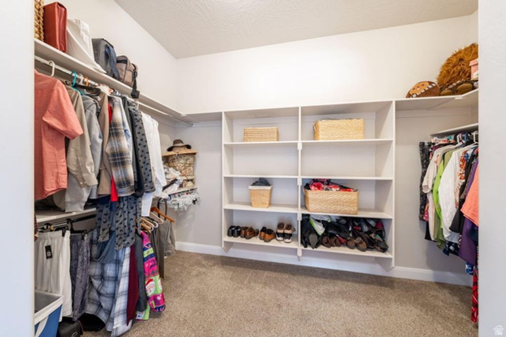 Image 31 of property listing at 2030 N RESERVE PKWY, Washington, UT 84780