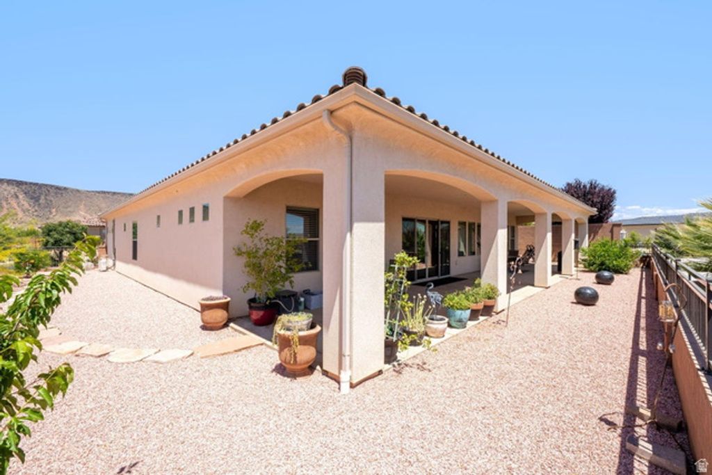 Image 48 of property listing at 2030 N RESERVE PKWY, Washington, UT 84780