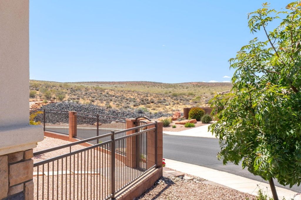 Image 55 of property listing at 2030 N RESERVE PKWY, Washington, UT 84780