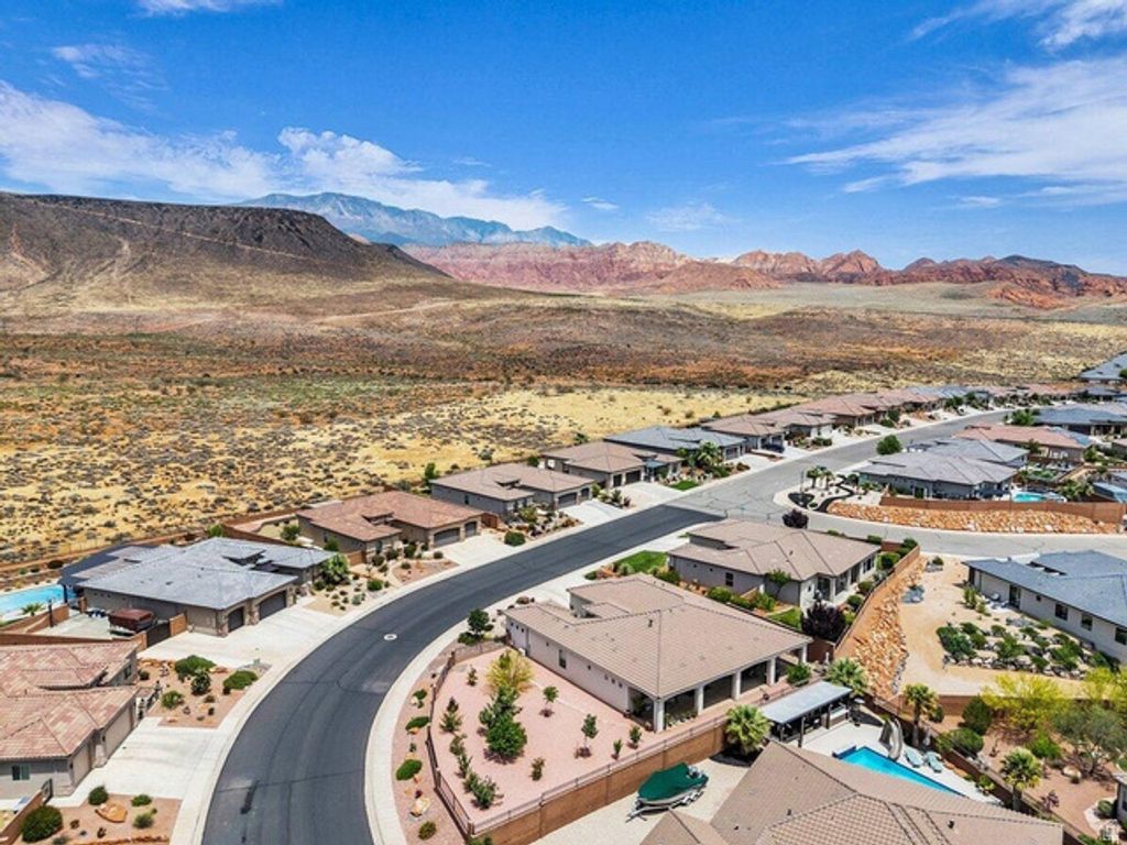 Image 58 of property listing at 2030 N RESERVE PKWY, Washington, UT 84780